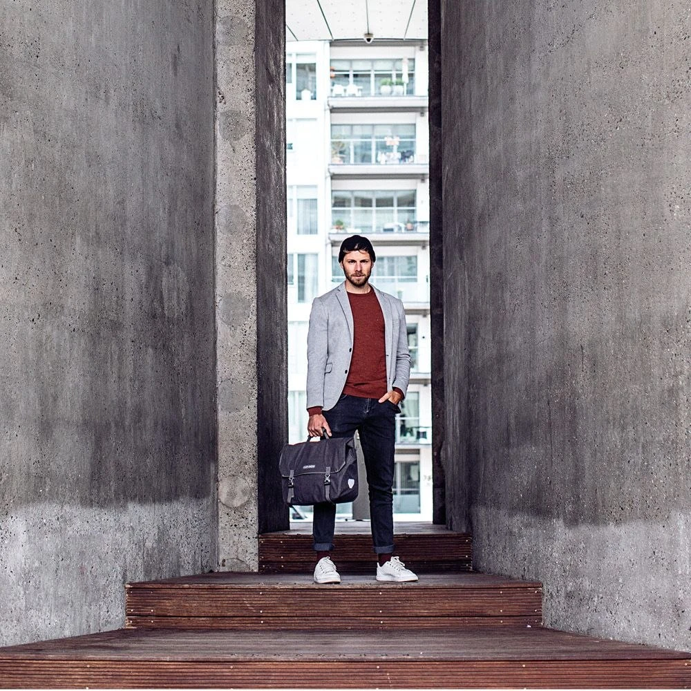 ORTLIEB Commuter-Bag Two Urban - QL3.1 Bike Pannier - 20L - Pepper 11 ORTLIEB Commuter-Bag Two Urban - QL3.1 Bike Pannier - 20L - Pepper - Image 9