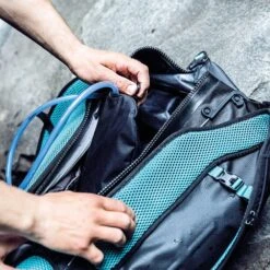 ORTLIEB Atrack Hydration-System 2L -Ortlieb 313333 08 d 647258