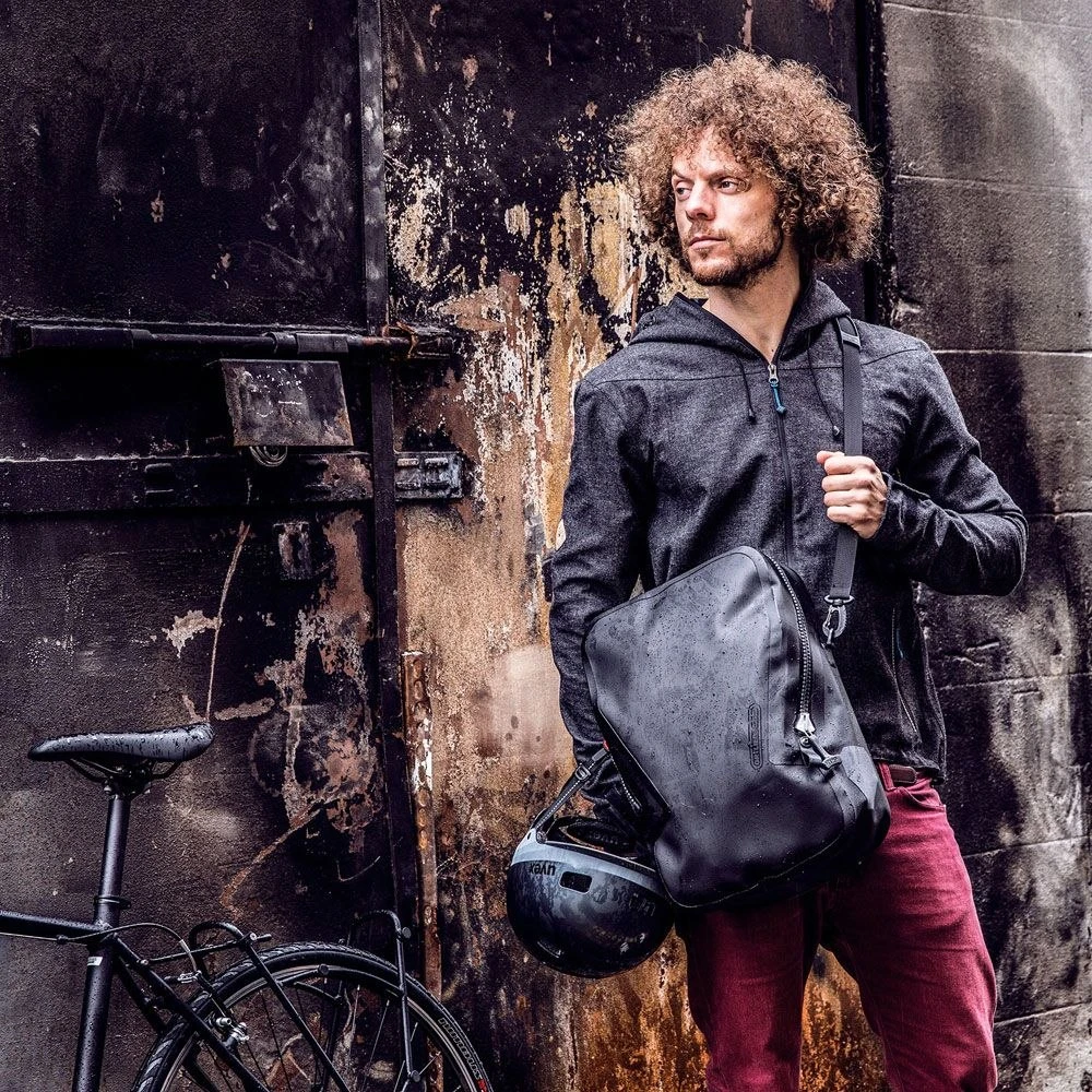 ORTLIEB Single-Bag - QL3.1 Bike Pannier - 12L - Black 9 ORTLIEB Single-Bag - QL3.1 Bike Pannier - 12L - Black - Image 7