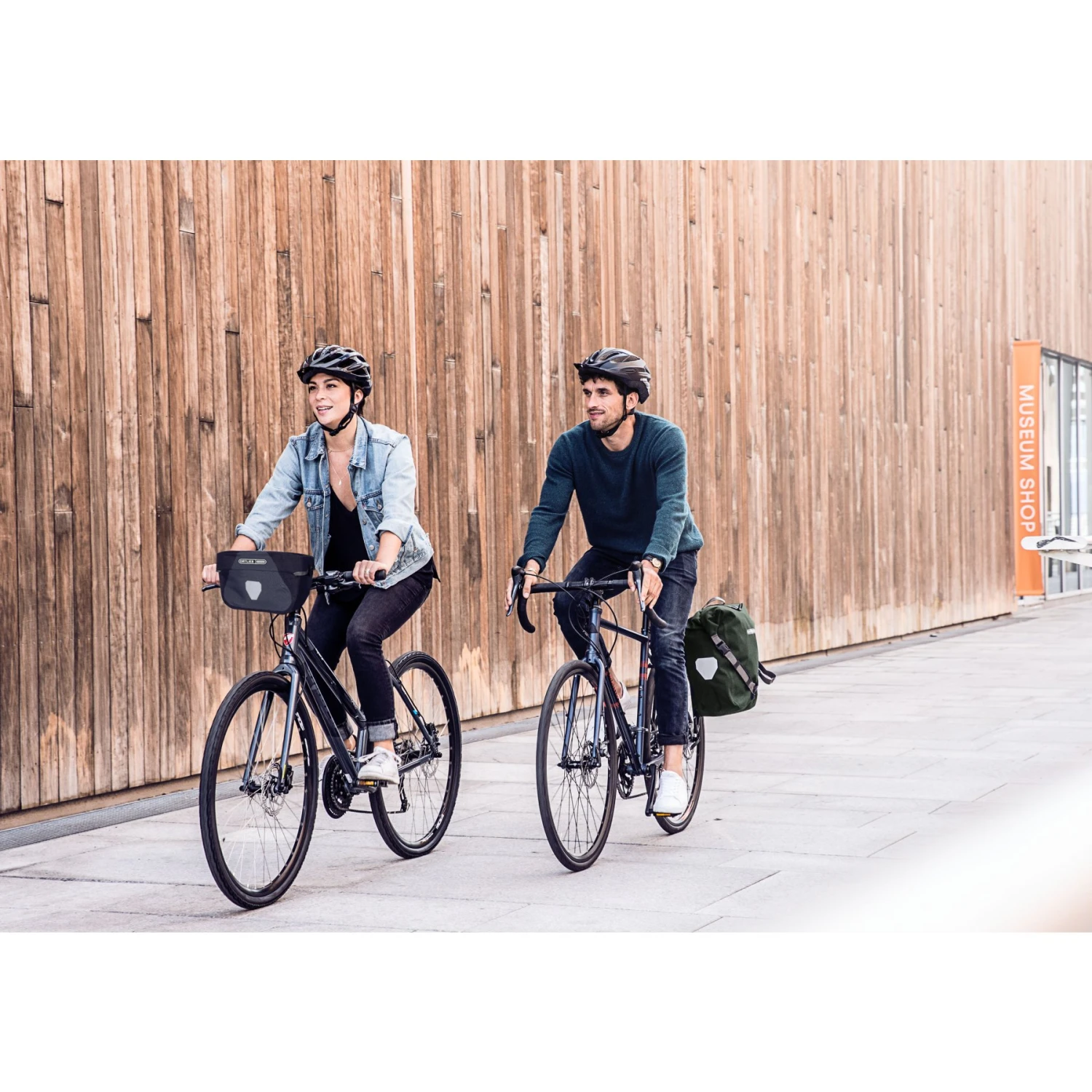 ORTLIEB Back-Roller Urban - QL2.1 Bike Pannier - 20L - Ash Rose 11 ORTLIEB Back-Roller Urban - QL2.1 Bike Pannier - 20L - Ash Rose - Image 9