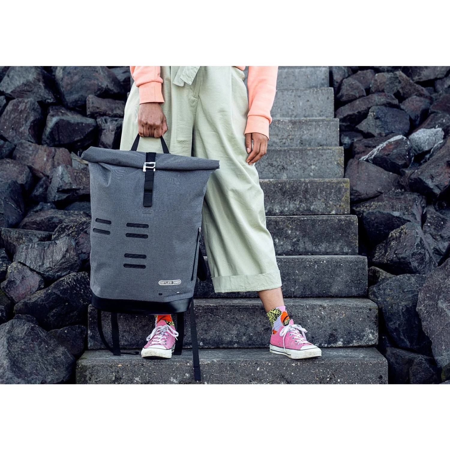 ORTLIEB Commuter Daypack Urban - 27L Backpack - Ink 6 ORTLIEB Commuter Daypack Urban - 27L Backpack - Ink - Image 4