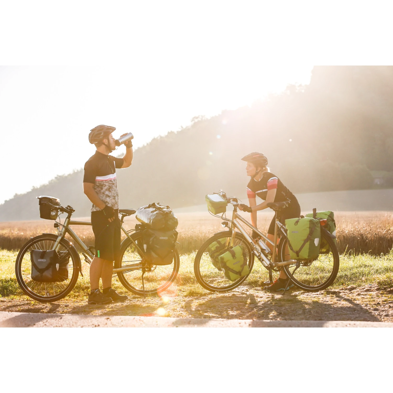 ORTLIEB Back-Roller Plus - QL2.1 Bike Pannier (Pair) - 2x20L - Granite-black 8 ORTLIEB Back-Roller Plus - QL2.1 Bike Pannier (Pair) - 2x20L - Granite-black - Image 6