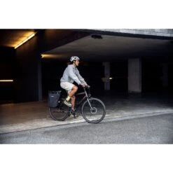 ORTLIEB Vario PS High Visibility - QL2.1 Bike Pannier / Backpack 26L - Black Reflective 36 ORTLIEB Vario PS High Visibility - QL2.1 Bike Pannier / Backpack 26L - Black Reflective -Ortlieb ortlieb f7716 2 1347493