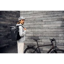 ORTLIEB Vario PS High Visibility - QL2.1 Bike Pannier / Backpack 26L - Black Reflective 37 ORTLIEB Vario PS High Visibility - QL2.1 Bike Pannier / Backpack 26L - Black Reflective -Ortlieb ortlieb f7716 3 1347494